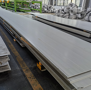 Stainless steel hot rolled plate